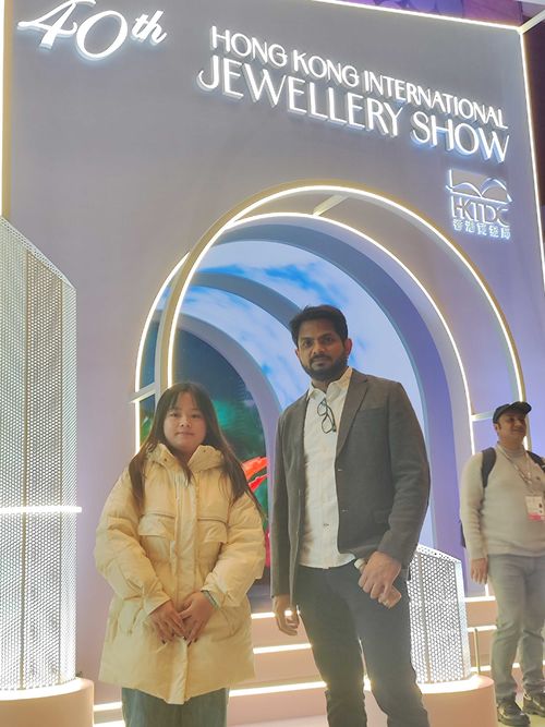 ultimo caso aziendale circa 2024 Hong Kong Jewelry & Gems Show