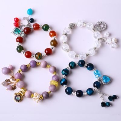 Braccialetto di diamanti di cristallo di perla rotonda fatto a mano con incantesimi di lusso