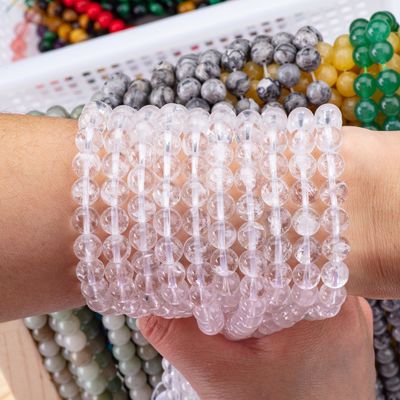 Perle di quarzo rotondo e limpido Perle di cristallo curative per la produzione di gioielli
