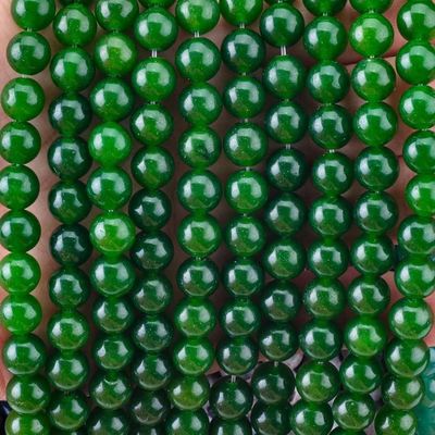 Giada verde sfusi sfusi perle personalizzate perle multi-dimensioni per la produzione di gioielli