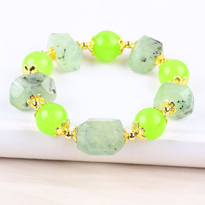 Braccialetto a perline in pietra gemma fatto a mano Braccialetto in pietra prehnite naturale Braccialetto a fascino regolabile Braccialetto da festa da indossare ogni giorno