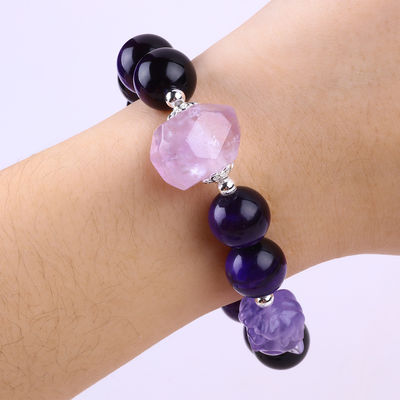 14mm Smoky Quartz Crystal Bead Bracelet con scultura a nove code di volpe