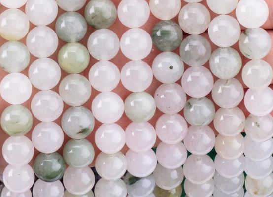 TianShan Emerald Green Round Bead Natural Crystal Gemstone Diverse dimensioni di perline Stringhe di perline sciolte per la realizzazione di gioielli fai da te
