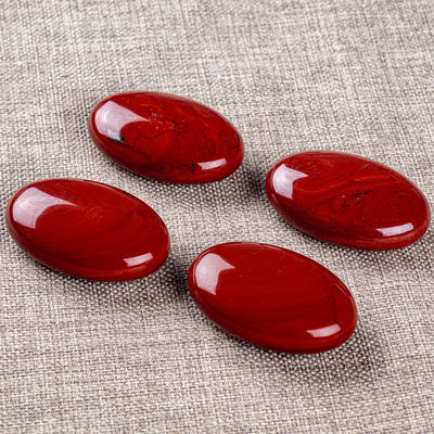 Pietra di palma naturale di giaspo rosso guarente Pocket lucidato Pietra di roccia di giaspo rosso Pietra irregolare di preoccupazione rilasciante di ansia