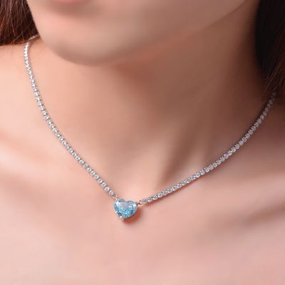 Elegante Collare di Cuore in Forma di Cuore Aqua Blu 925 Sterling Silver Heart Gemstone
