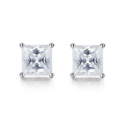Orecchini in oro di 18 carati di moissanite per compleanno