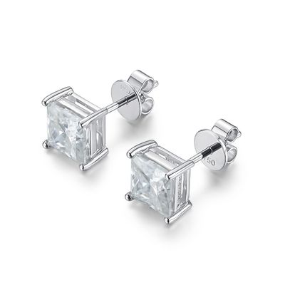 Orecchini in oro di 18 carati di moissanite per compleanno