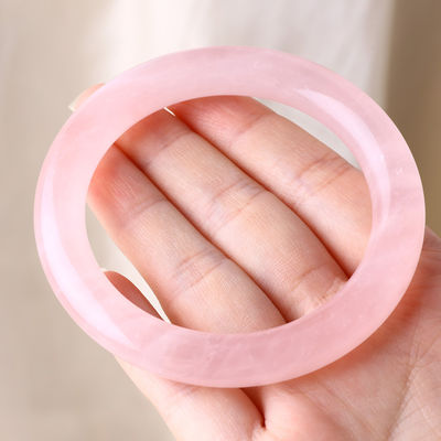 Pietra cristallina naturale lucidata rosa rosa quarzo braccialetto gioielli di cristallo per il regalo di compleanno