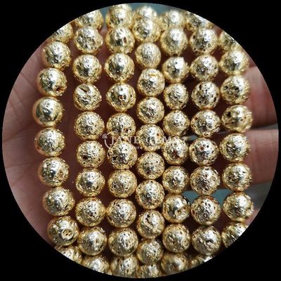 Perle di pietra preziosa di forma rotonda lucidate in vari colori pietra di lava rivestita per stupefacenti gioielli artigianali