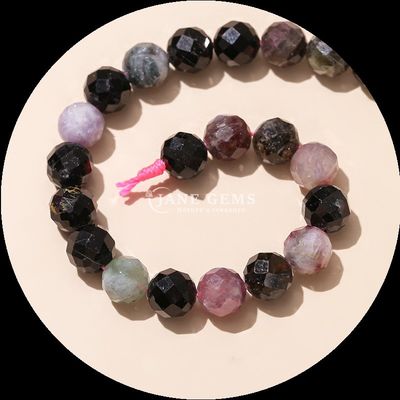 Perle a forma rotonda di gemma Rose Quartz Quartz trasparente Rotondo con facce a sfondo per collezioni di gioielli eleganti
