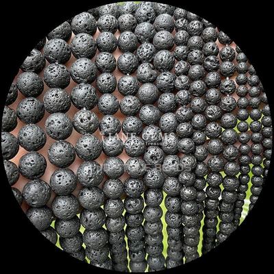 Tecnica lucidata Gemme rotonde in multicolore Perla cristallina Pietra curativa Dalmata Giaspero di lava Pietra di perla sciolta Stringhe di perla per accessori per capelli con perle